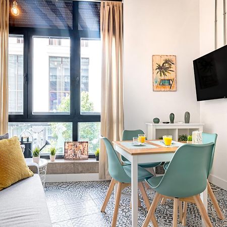 Vintage Apartment Near Puerta Del Sol Madrid Exterior photo